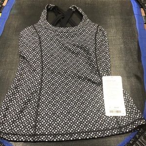 Lululemon Enhearten Tank-stylish activewear